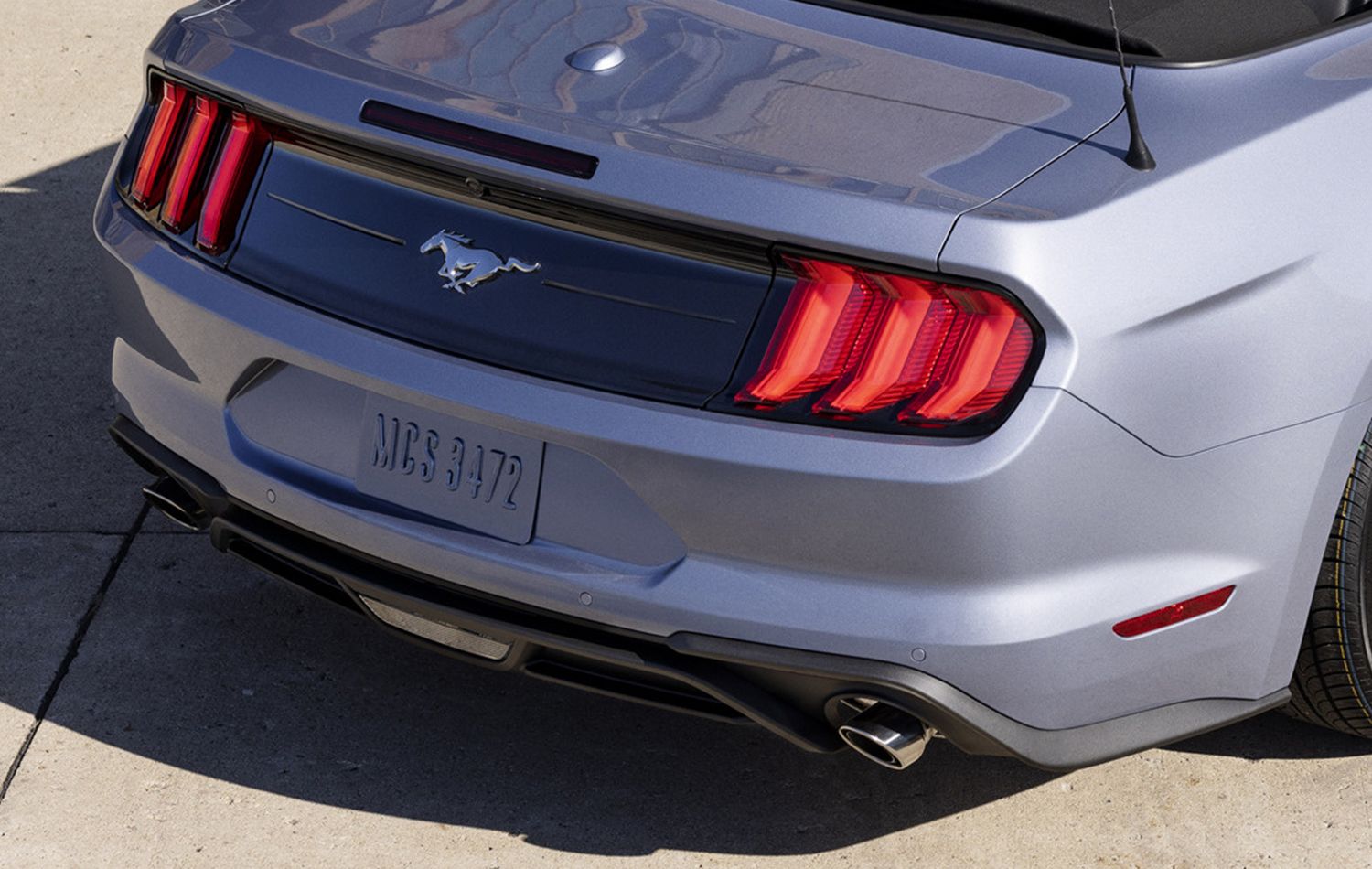 Ford Mustang - Image 4